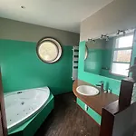 Ohana Pour 8 Personnes Avec Piscine Et Cuisine D'ete. Wifi Gratuit Capbreton