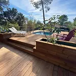 Ohana Pour 8 Personnes Avec Piscine Et Cuisine D'ete. Wifi Gratuit Villa