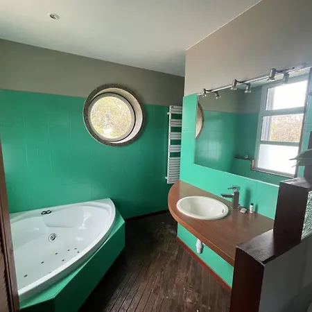 Ohana Pour 8 Personnes Avec Piscine Et Cuisine D'ete. Wifi Gratuit Capbreton