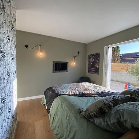 Ohana Pour 8 Personnes Avec Piscine Et Cuisine D'ete. Wifi Gratuit Villa *